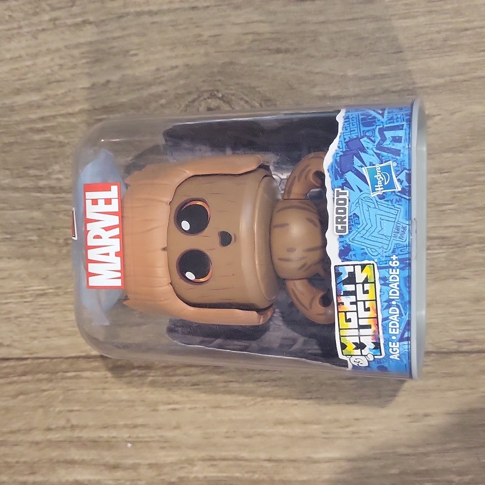 (J10) Marvel Mighty Muggs GROOT